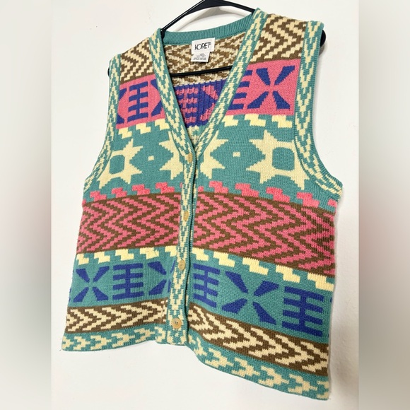 Koret Multicolor Patterned Vest - Picture 2 of 7